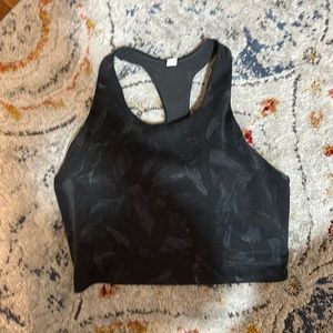 Uniqlo sports bra top with built in cups size medium